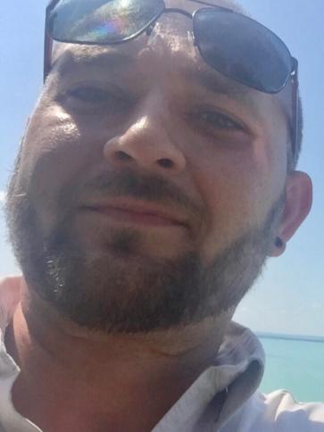 Zoltán, 38 éves maglódi társkereső férfi profil fotója