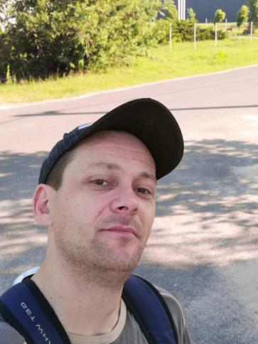 Károly, 43 éves veresegyházi társkereső férfi profil fotója