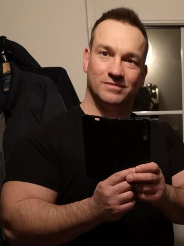 Peti, 48 éves taksonyi társkereső férfi profil fotója