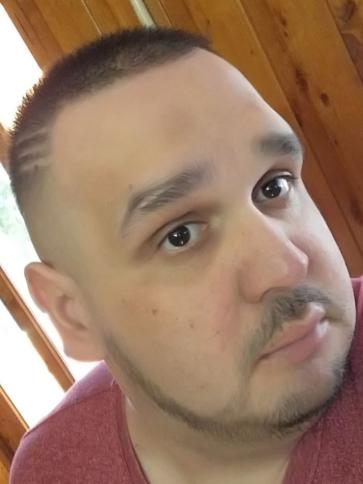 Balogh, 35 éves sárrétudvari társkereső férfi profil fotója