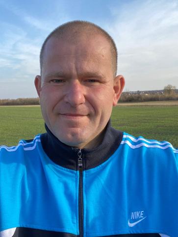 Balázs, 42 éves galgahévízi társkereső férfi profil fotója