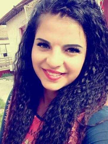 Erika, 30 éves ajaki társkereső nő profil fotója