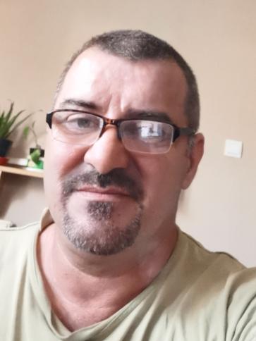 Béci, 59 éves úri társkereső férfi profil fotója