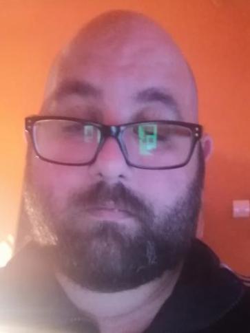 Milán, 39 éves balatonszepezdi társkereső férfi profil fotója