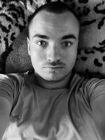 Sanyi, 31 éves mezőszilasi társkereső férfi profil fotója