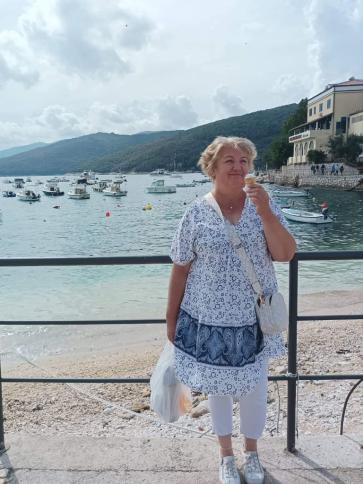 Zsuzsi, 58 éves nagyberki társkereső nő profil fotója