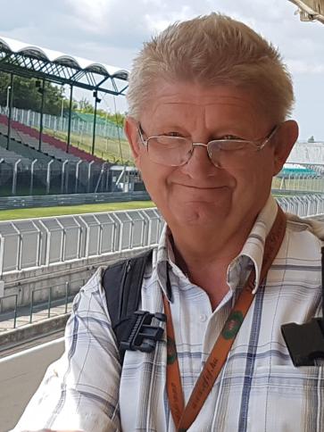 Zoltan, 68 éves mohácsi társkereső férfi profil fotója