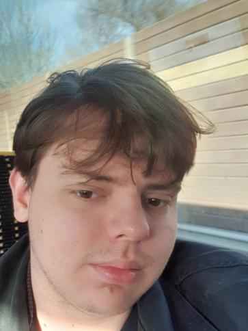 Szebasztián, 26 éves apci társkereső férfi profil fotója