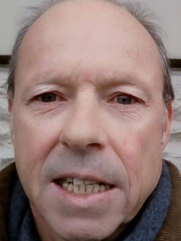 Andrew, 64 éves Budapest VI. kerületi társkereső férfi profil fotója