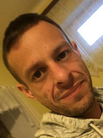 László, 40 éves kolontári társkereső férfi profil fotója