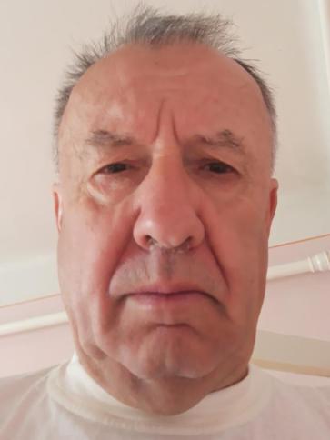 Gyula, 69 éves kaposvári társkereső férfi profil fotója