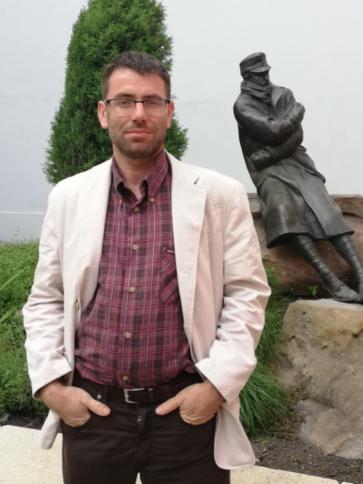Attila, 37 éves balassagyarmati társkereső férfi profil fotója