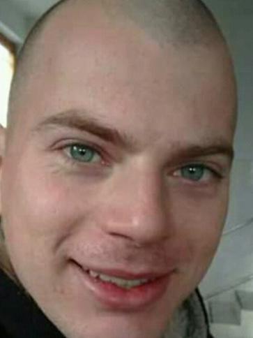 Ferenc, 32 éves soltvadkerti társkereső férfi profil fotója
