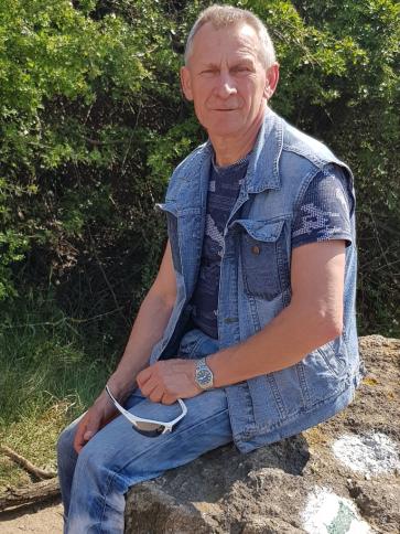 László, 63 éves várpalotai társkereső férfi profil fotója