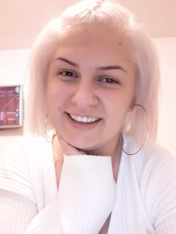 Meli, 30 éves romániai társkereső nő profil fotója
