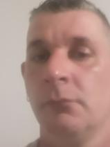 Sziasztok! Krisztian vagyok. Komoly ikladi párkereső nők jelentkezését várom.