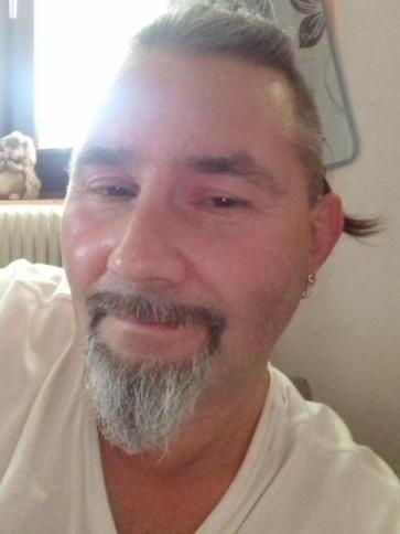 Tibor, 56 éves váti társkereső férfi profil fotója