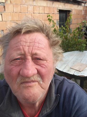 Zoli, 72 éves balatonőszödi társkereső férfi profil fotója