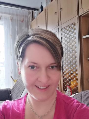 Edina, 39 éves Budapest XVII. kerületi társkereső nő profil fotója