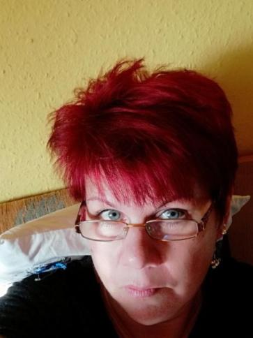 Zsoka, 54 éves gyáli társkereső nő profil fotója