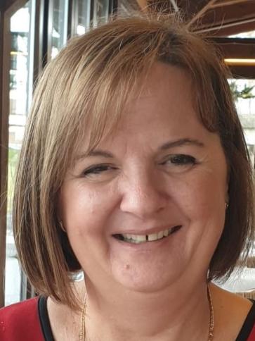 Beáta, 61 éves bajai társkereső nő profil fotója