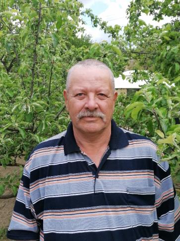 József, 69 éves tatabányai társkereső férfi profil fotója