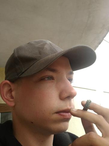 Krisztián, 33 éves bábolnai társkereső férfi profil fotója