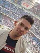 Sziasztok! Ákos vagyok. Diplomás álmosdi társkereső nőket keresek ismerkedési célból.