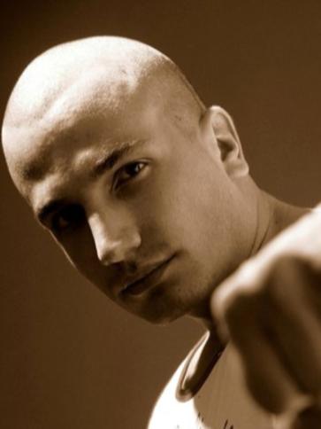 Gábor, 41 éves csányi társkereső férfi profil fotója
