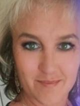 Sziasztok! Erika vagyok. Diplomás hatvani párkereső férfiakat keresek randizni.