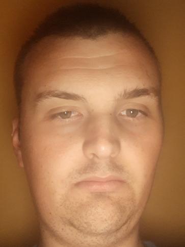 Dávid, 33 éves szerencsi társkereső férfi profil fotója