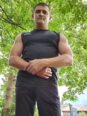 Zoltán, 46 éves iharosberényi társkereső férfi profil fotója
