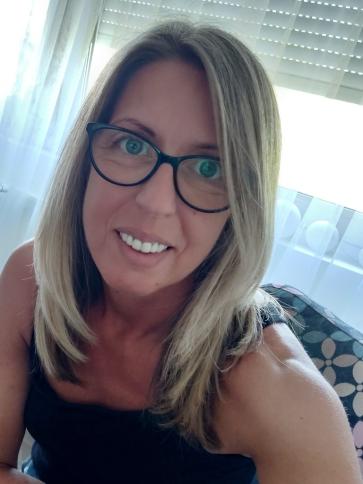 Szilvia, 45 éves bajai társkereső nő profil fotója