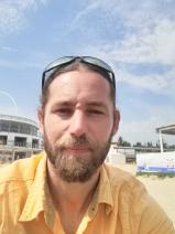 Sziasztok! Zoltán vagyok. Online adonyi randizni vágyó nők kattinsatok a kedvenc gombra.