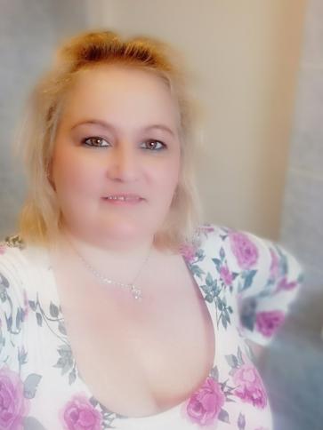 Eliza, 54 éves kápolnásnyéki társkereső nő profil fotója
