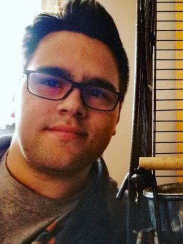 Tibor, 26 éves kapuvári társkereső férfi profil fotója