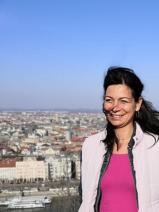 Sziasztok! Melinda vagyok. Komoly felsőpakonyi társkereső férfiak jelentkezését várom.