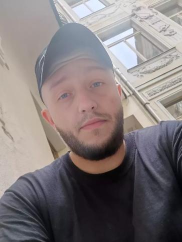 Ferenc, 31 éves bicskei társkereső férfi profil fotója