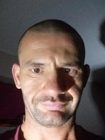 Attila, 40 éves diósdi társkereső férfi profil fotója