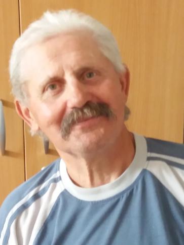 Károly, 67 éves celldömölki társkereső férfi profil fotója