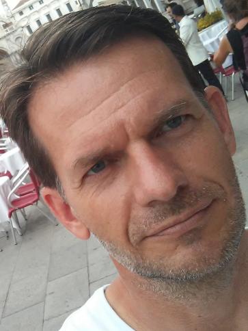 Róbert, 52 éves kiskőrösi társkereső férfi profil fotója