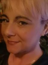 Sziasztok! Margit vagyok. Online kunszentmártoni randizni vágyó férfiak jelöljetek kedvencnek.