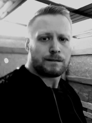 Ricsi, 31 éves álmosdi társkereső férfi profil fotója