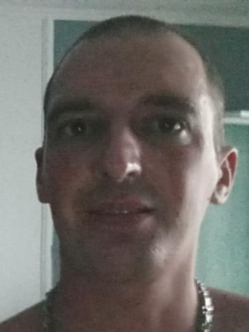 József, 40 éves tiszalöki társkereső férfi profil fotója