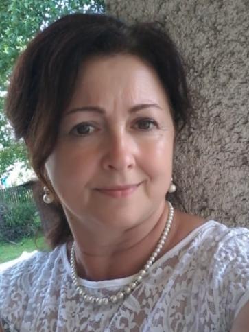 Ági, 59 éves ragályi társkereső nő profil fotója