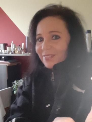Erika, 57 éves veresegyházi társkereső nő profil fotója