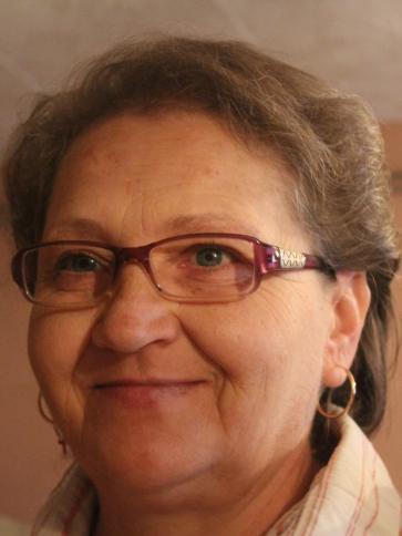 Erika, 60 éves hatvani társkereső nő profil fotója