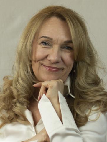 Melinda, 61 éves Budapest XI. kerületi társkereső nő profil fotója
