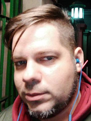 Csaba, 38 éves Budapest VII. kerületi társkereső férfi profil fotója