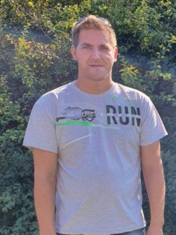 Béla, 39 éves tokodaltárói társkereső férfi profil fotója
